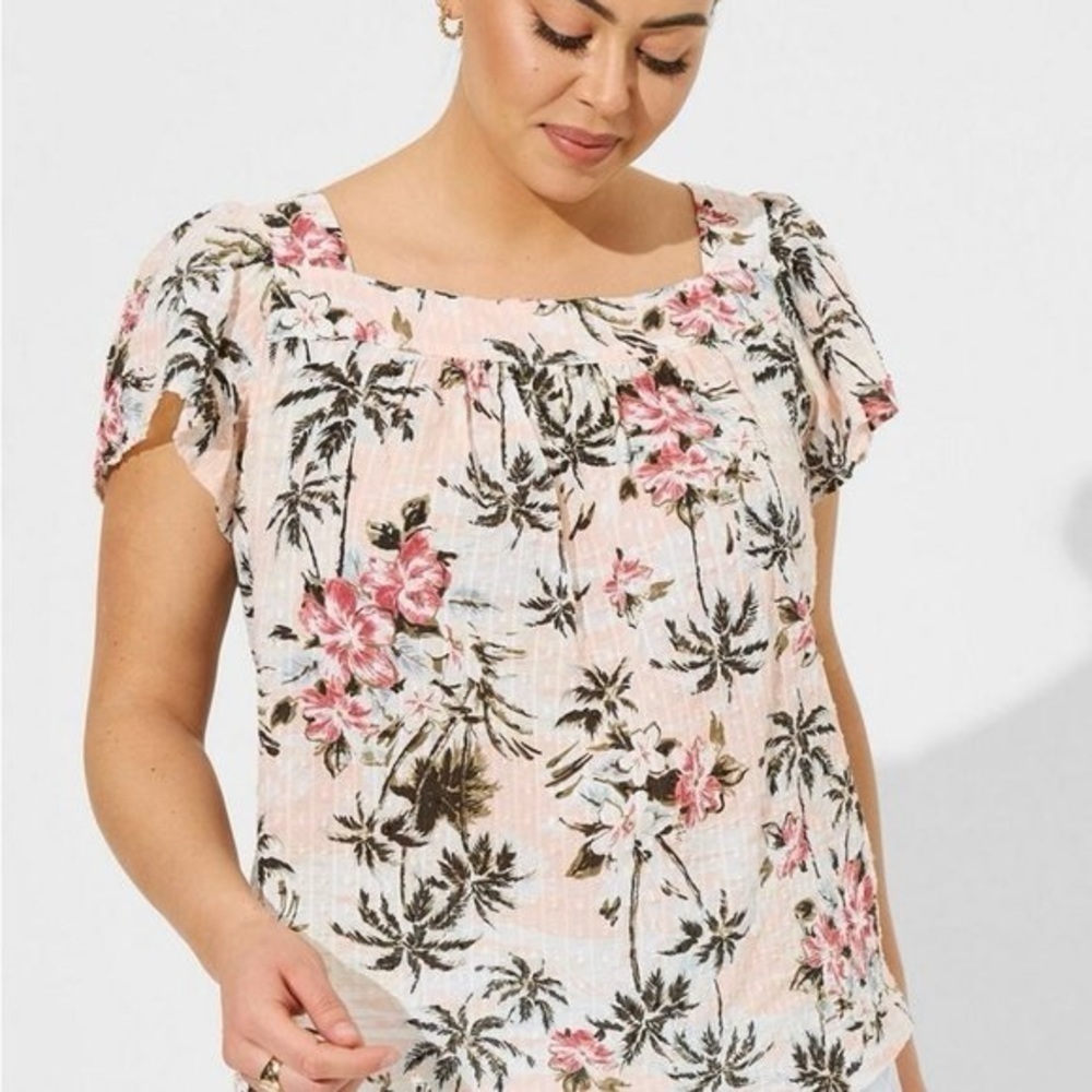 Torrid Pink Clip Jacquard Square Neck Flutter Sleeve Top in Tropic Palm Trees L